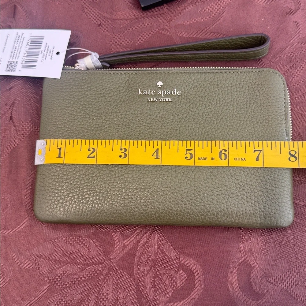 ♠️Kate spade Medium Pouch - Picture 12 of 13